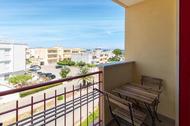 Apartahotel para 4 personas, con vistas y terraza, Se admiten mascotas en Apulia