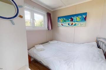 Chalet for 4 People in Hayle, Cornwall, Photo 1