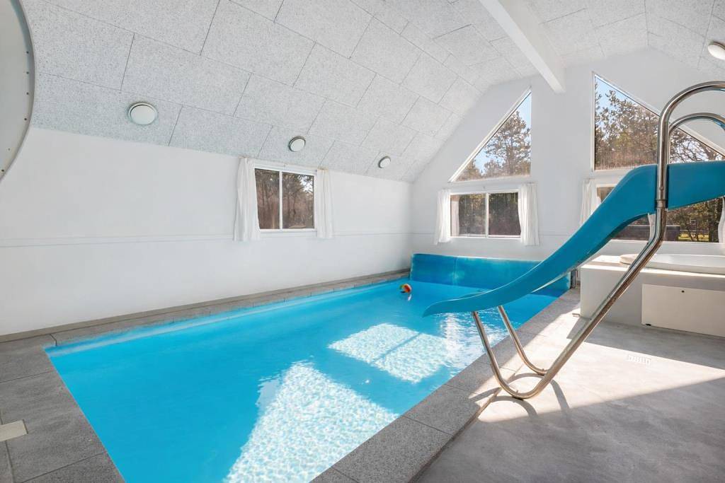Holiday Paradise by the North Sea – Pool, Spa, Cinema and Activities for up to 22 Guests in Fjand, Fjord de Nissum