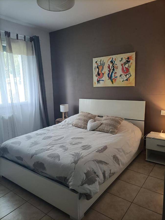 Appartement de vacances entier, Chambre calme dans une maison à la campagne in Vielmur-sur-Agout, Région de Castres