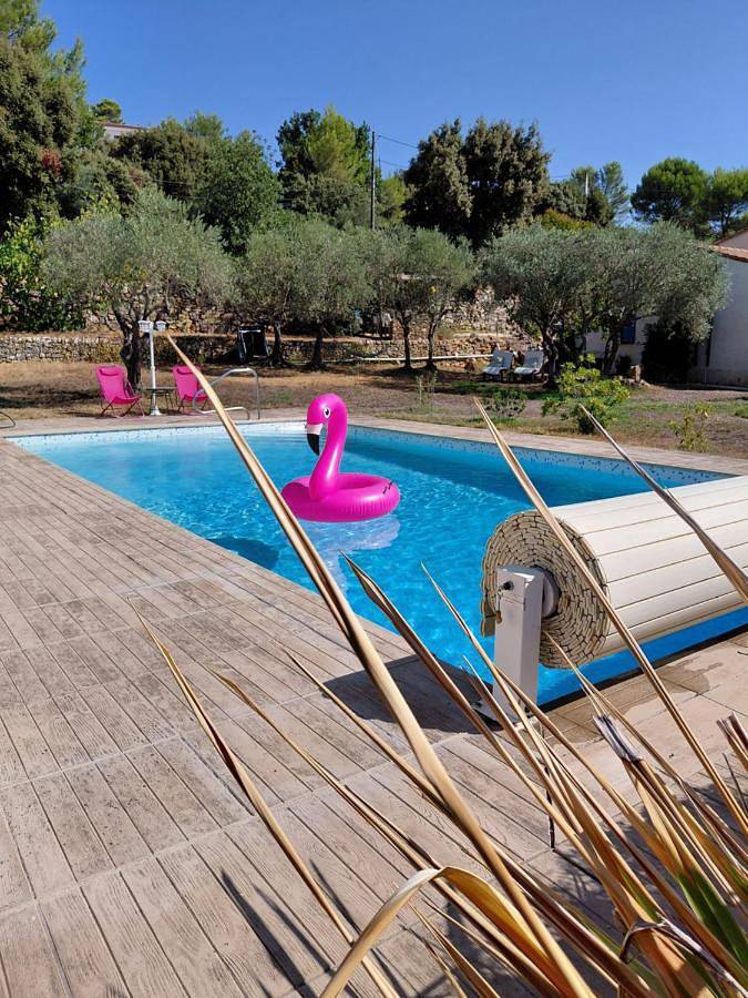 Appartement de vacances pour 2 personnes, avec Terrasse et Jardin ainsi que Piscine et Vue