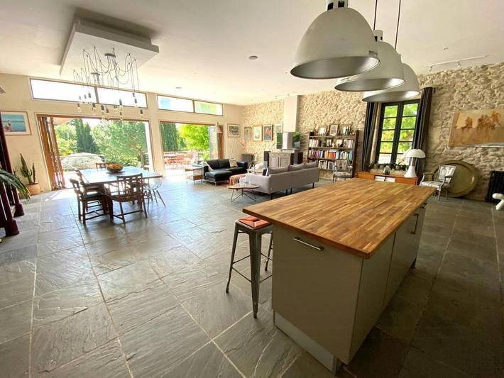 Location de vacances pour 12 personnes, avec piscine ainsi que jardin et terrasse, animaux acceptés à Saint-Marcel-sur-Aude - 2