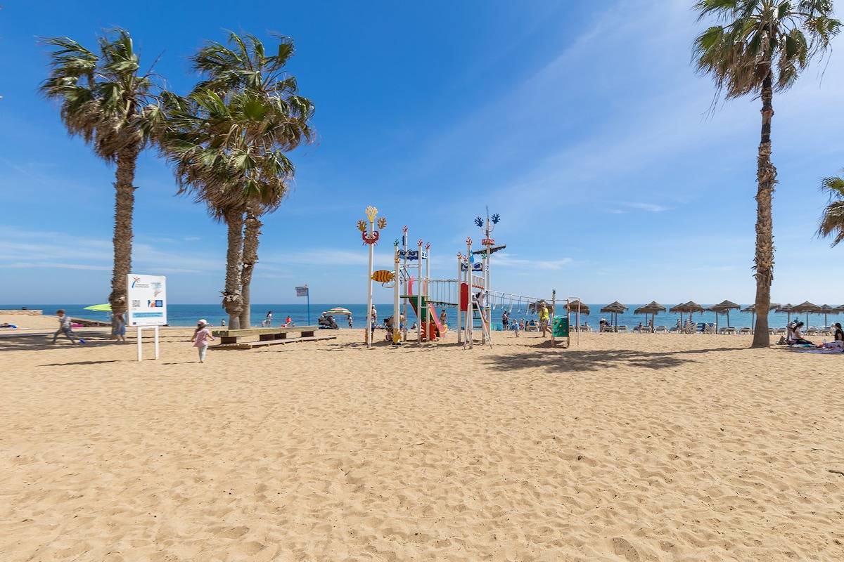 Entire apartment, Feel at Home by Fidalsa in Torrevieja, Costa Blanca