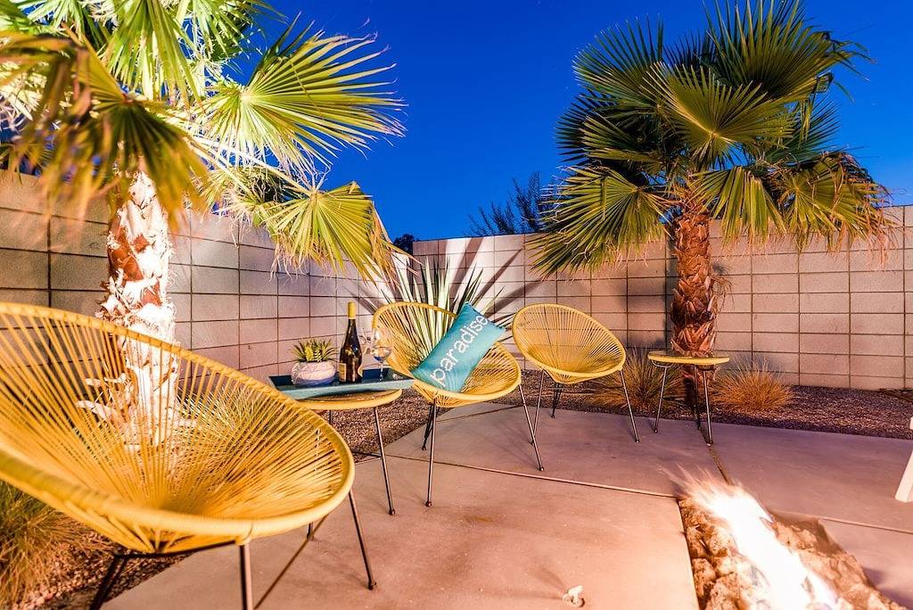 Neu, geräumig und elegant mit modernem Komfort und Blick auf die Berge! in Palm Springs, Coachella Valley