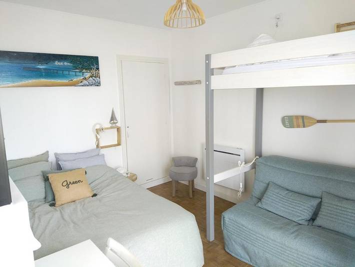 Gîte pour 5 personnes, avec terrasse et vue dans Piscine Agora - 4