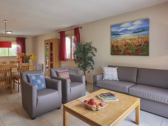 Camping pour 6 personnes, avec bassin pour enfant dans le Lot - 4