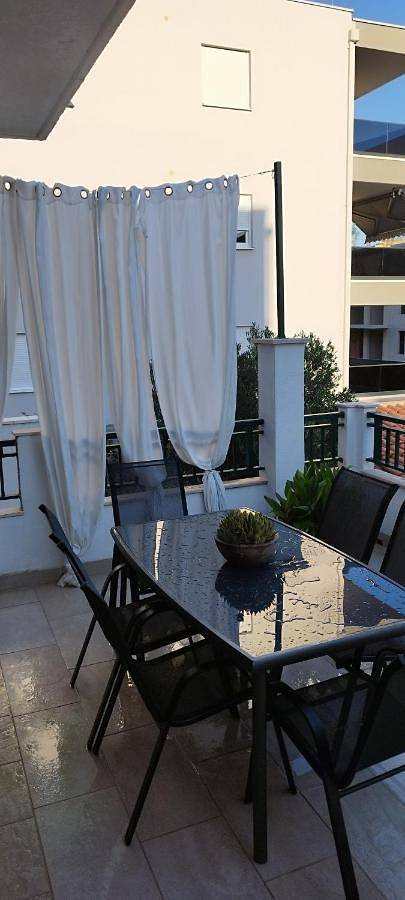 Maison d’hôte pour 6 personnes, avec vue et jardin à Makarska - 2