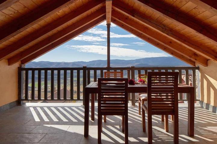 Casa rural para 10 personas, con jardín y vistas, Se admiten mascotas en La Jacetania - 2