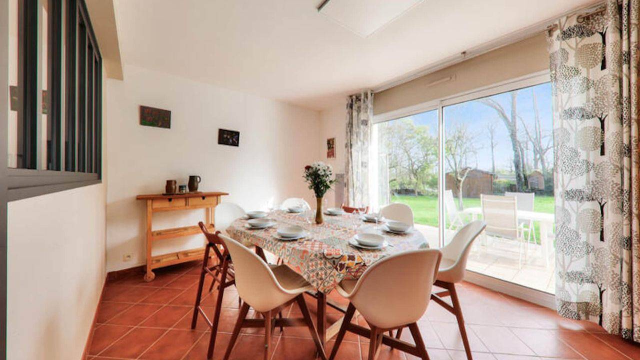 Apartamento vacacional entero, Ferienwohnung für 8 Personen (125 m²) in Le Tour-du-Parc in Le Tour-du-Parc, Côte des Mégalithes