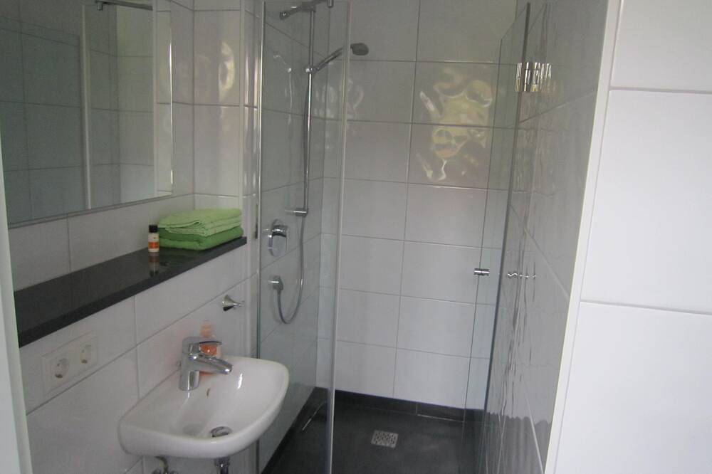 Moderne Dhh, exclusive Ausstattung und traumhafte Sicht auf den Bodensee in Stetten, Region Bodensee-Oberschwaben