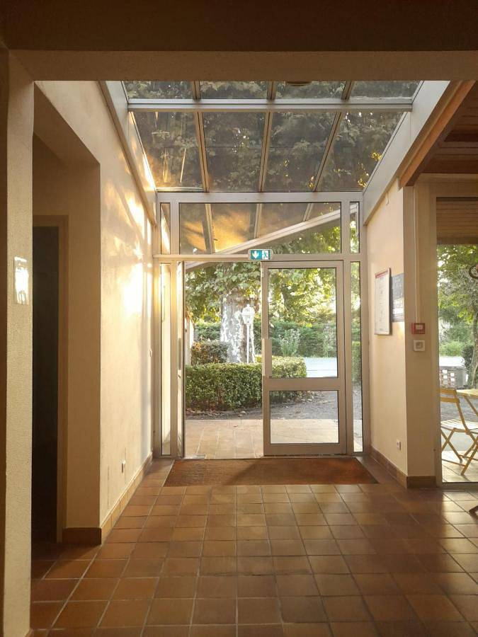 Hôtel pour 2 personnes, avec jardin, animaux acceptés à Étauliers - 4