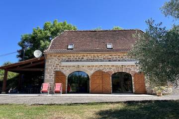 Gîte pour 5 personnes, avec jardin à Le Bouyssou
