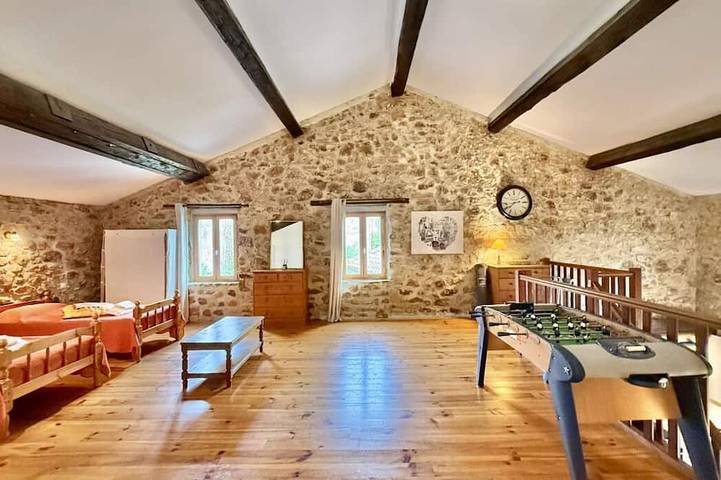 Gîte pour 13 personnes, avec jardin à Saint-André-de-Roquelongue - 4