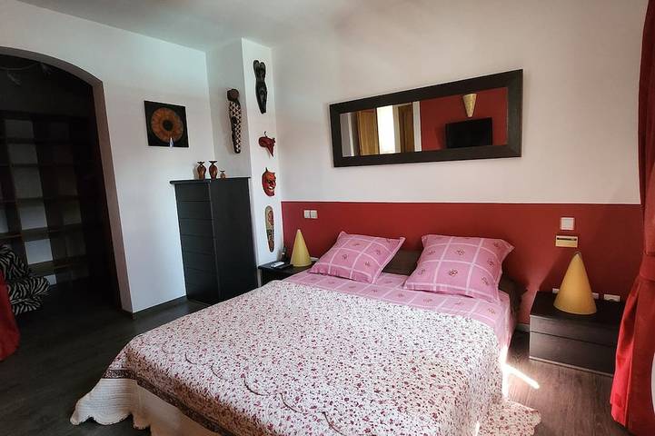 Villa pour 8 personnes, avec jacuzzi ainsi que jardin et terrasse à Cagnes-sur-Mer - 4