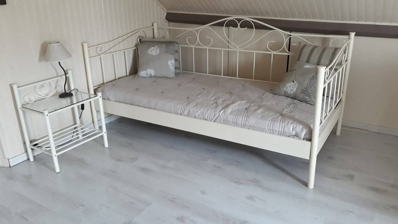Chambre d'hôte La Cachette d'Eliclary - La Cachette d'Eliclary in Nailly, Yonne