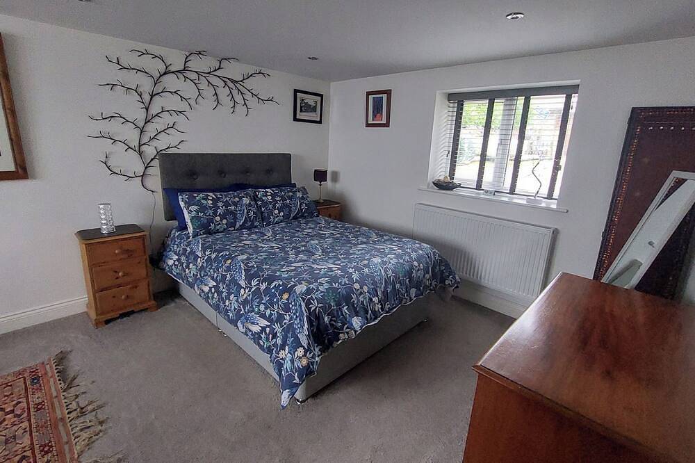 1 Bed Flat - Sleeps 4 - Garden - Parking - Wifi in Hawkshead, Lake District