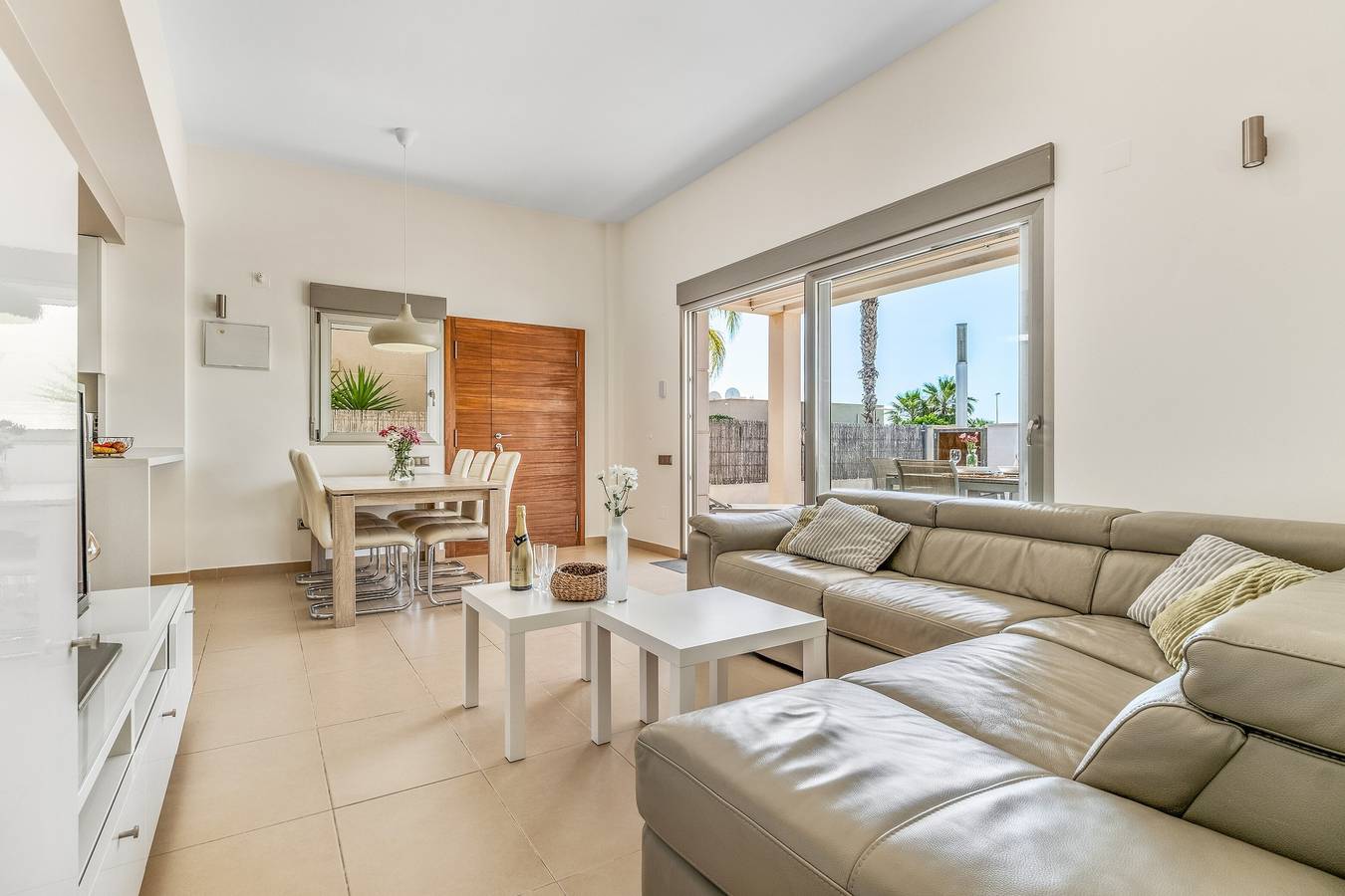 Villa "Casa Imjo Planta Baja" con piscina privada, terrazas privadas y aire acondicionado in Laguna Green, Orihuela