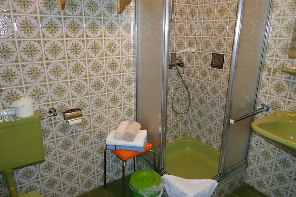 Ganze Wohnung, Gemütliches Mehrbettzimmer mit Panoramablick in den Hohenbogenwinkel in Neukirchen beim Heiligen Blut, Ostbayern