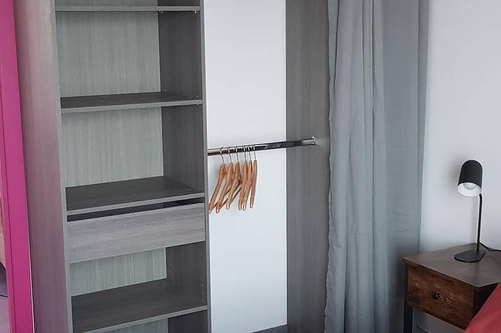 Location de vacances pour 2 personnes, avec jardin ainsi que terrasse et piscine, animaux acceptés à Caux - 2