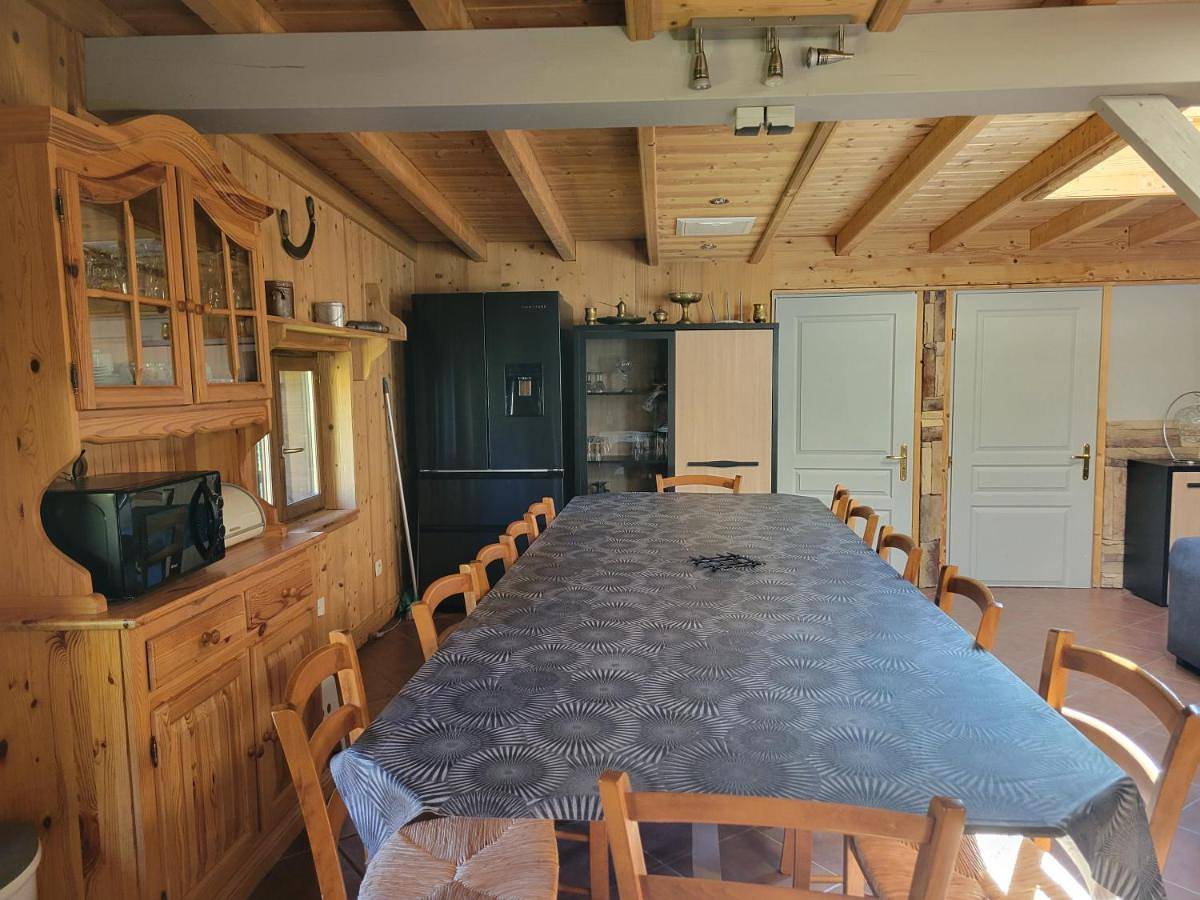 Appartement entier, Apartment in Sainte-Marie-de-Cuines, Région de Saint-Jean-de-Maurienne