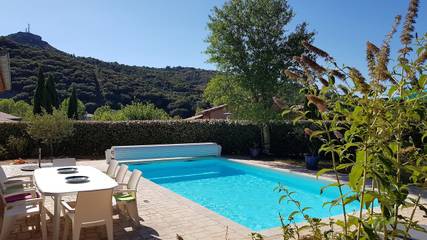Villa pour 9 Personnes dans Vallon-Pont-d'Arc, Ardèche, Photo 1