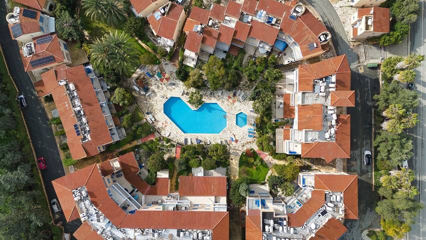 Gîte pour 4 personnes, avec piscine et bassin pour enfant ainsi que jardin et terrasse à Paphos (ville) - 2