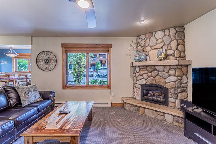 Vacation rental for 6 people, with terrace and hot tub in Steamboat Springs