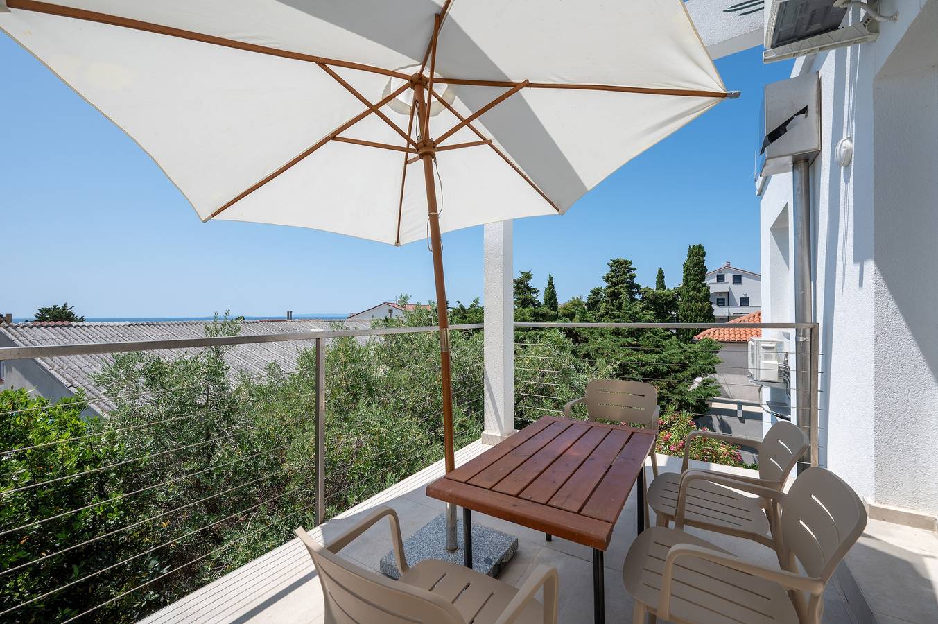 Ganze Wohnung, 1-Zimmer-Ferienwohnung mit Terrasse Novalja (Pag) A-24135-d in Novalja, Pag