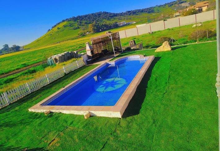 Location de vacances pour 10 personnes, avec piscine ainsi que vue et terrasse, animaux acceptés à Linares - 4