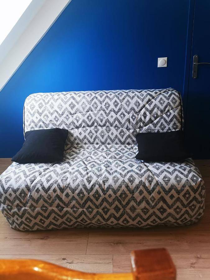 Gîte pour 4 personnes, avec jardin et vue à Genêts - 2