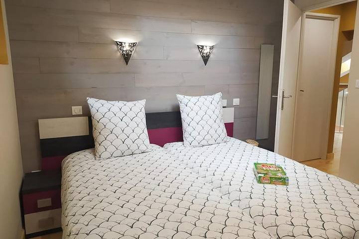 Location de vacances pour 6 personnes, avec jacuzzi et jardin à Rimeize (Lozère) - 2