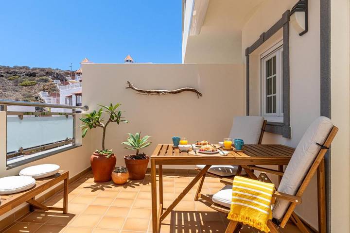 Gîte pour 4 personnes, avec terrasse et vue dans La Caleta - 3