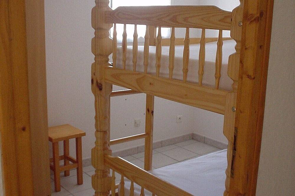 Sea - House 2 bedrooms - Terasse-Cour-Clim-calme in Port-la-Nouvelle, Côte d'Améthyste