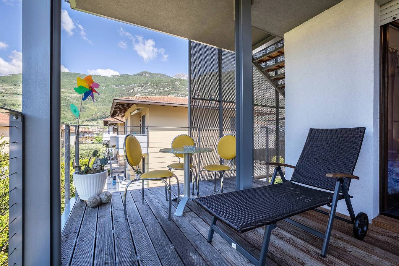 Entire apartment, Holiday Apartment "Holiday Speed" with Mountain View, Private Terrace & Wi-Fi in Arco, Garda Mountains