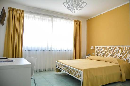 Appartamento intero, One-Bedroom Apartment in Scario, San Giovanni a Piro
