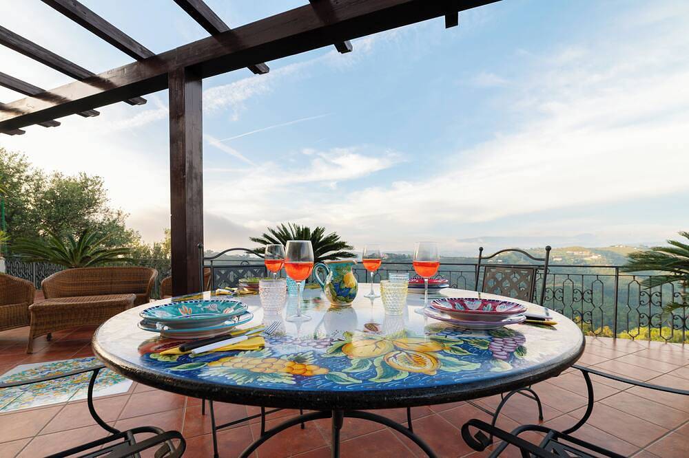 [Fortunacasavacanze] with solarium with panoramic view Castellabate(Sa) in Castellabate, Cilento