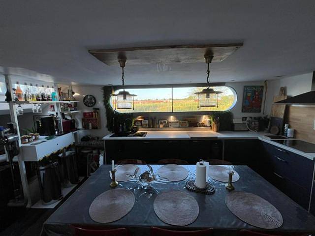 Appartement de vacances entier, Péniche Bonne Chance in Eckwersheim, Région de Strasbourg