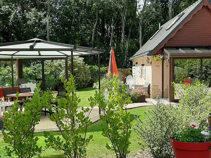 Location de vacances pour 3 personnes, avec jardin et terrasse, animaux acceptés à Plourivo