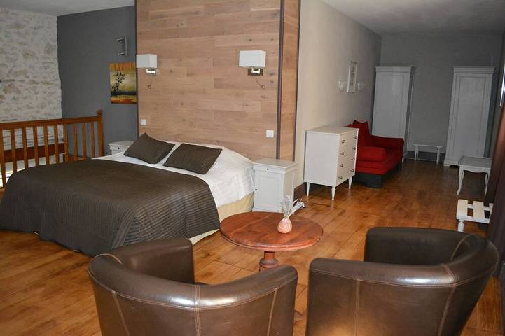 Gîte pour 2 personnes, avec piscine à Roquecor - 3