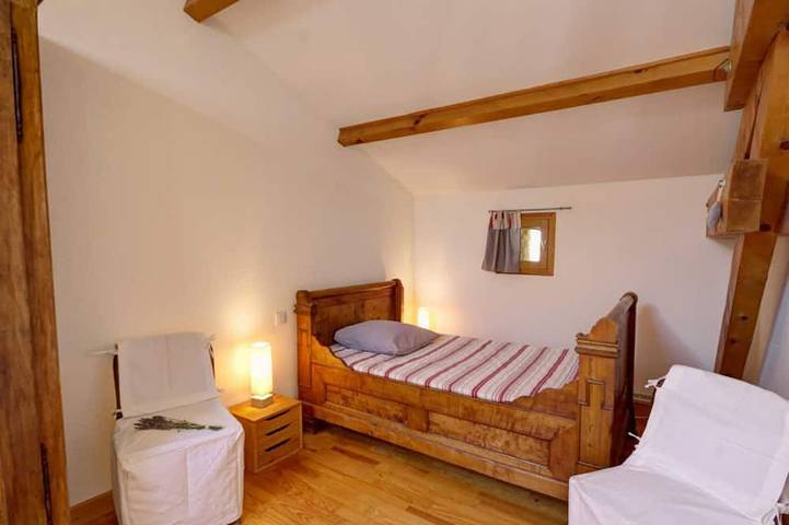 Gîte pour 10 personnes, avec jardin à Les Salles - 4