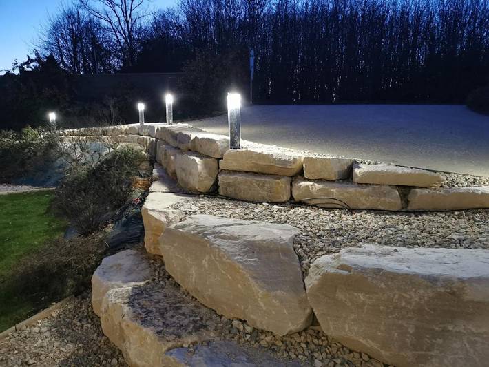 Location de vacances pour 2 personnes, avec vue ainsi que jardin et piscine à Marcillac-Saint-Quentin - 2