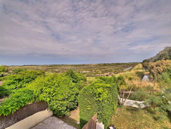 Location de vacances pour 3 personnes, avec terrasse et jardin dans Plage de la Plaisance - 3