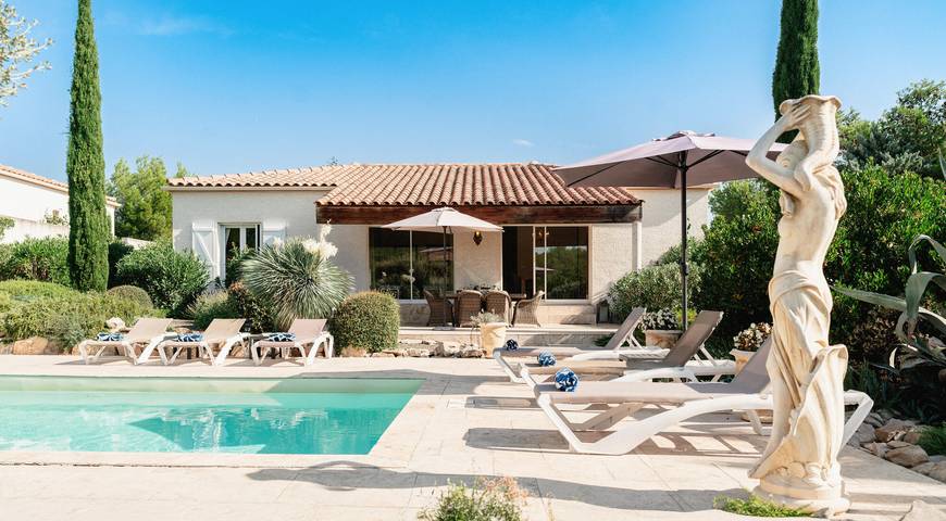 Gîte pour 6 personnes, avec piscine, animaux acceptés à Pouzols-Minervois