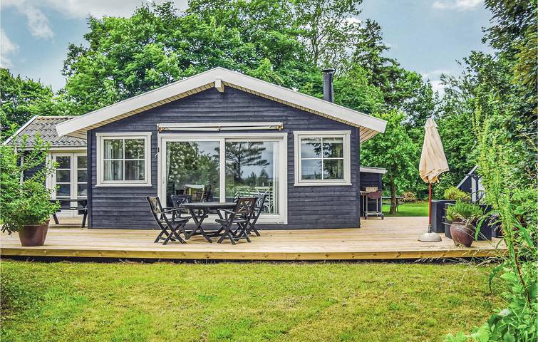 Ferienhaus für 6 Personen, mit Terrasse und Garten in Dyngby Strand