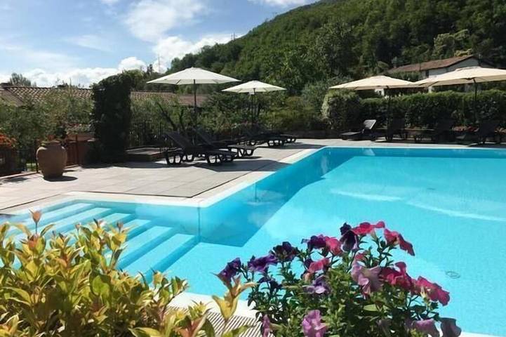 Ferienhaus für 2 Personen, mit Garten und Pool - 1