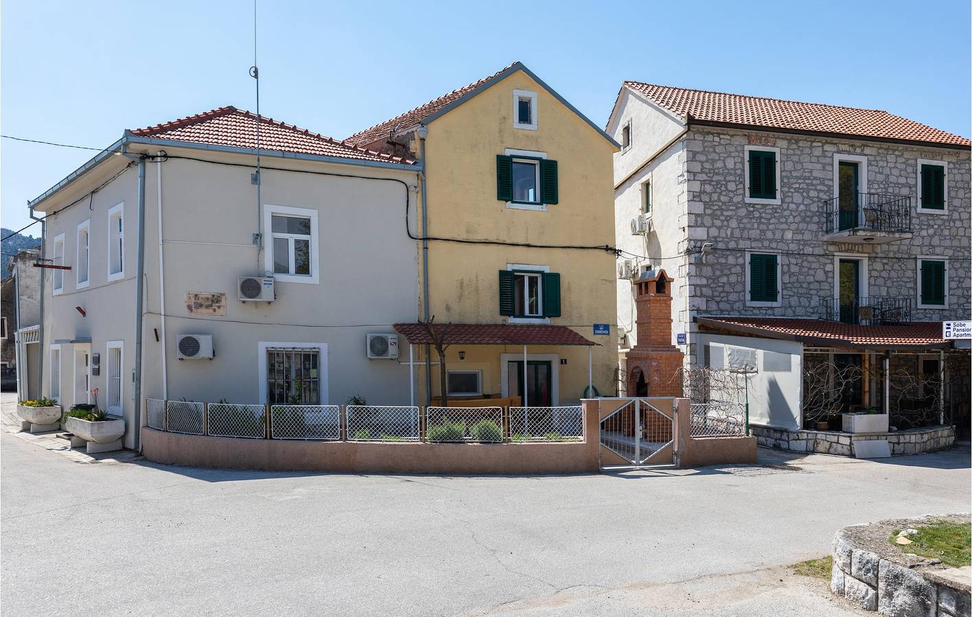 Charmante 2-Zimmer-Wohnung in Opuzen: WLAN, Klimaanlage und Terrasse in Dubrovnik-Neretva