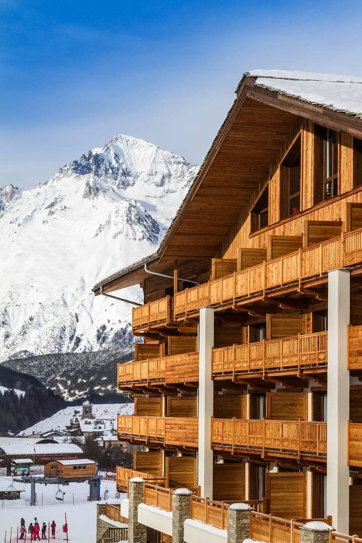 Hôtel pour 2 personnes, avec sauna et balcon ainsi que piscine et jacuzzi
