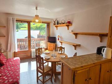 Gîte pour 4 personnes, avec balcon à Champagny-en-Vanoise