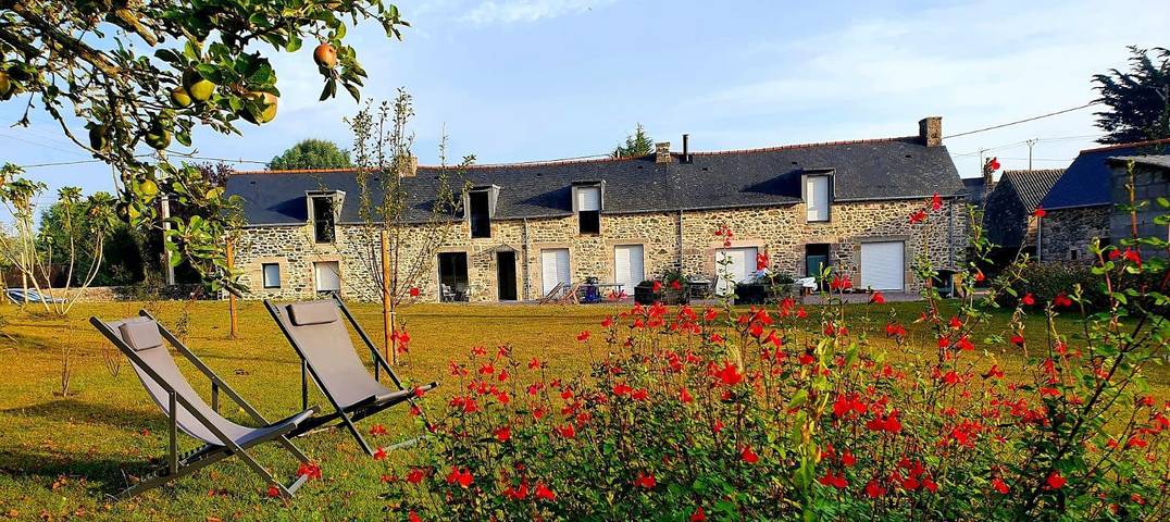 Gîte pour 4 personnes, avec Terrasse ainsi que Jardin et Vue à Plurien