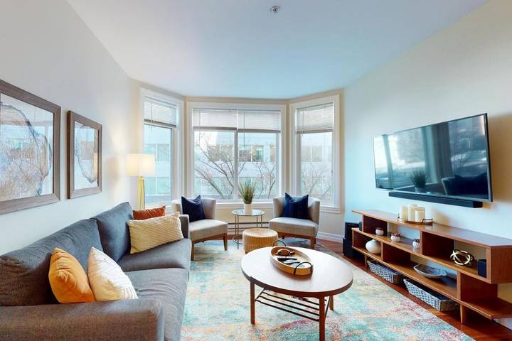 Apartamento de vacaciones para 4 personas, con balcón y sauna además de jacuzzi y piscina - 1